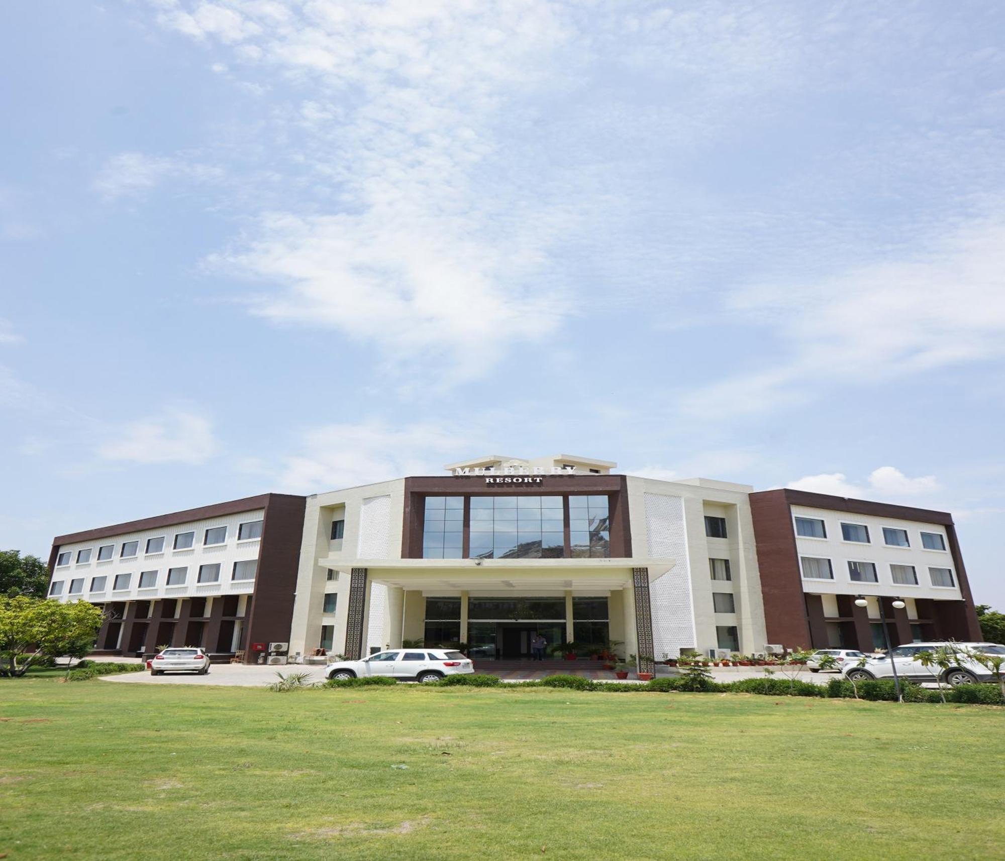 Mulberry Resort Pushkar Exterior foto